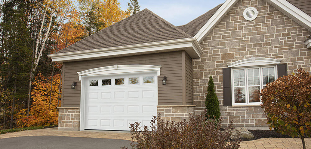 Garage door in Chatham, Ontario