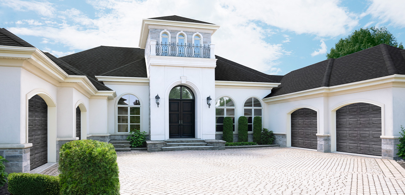Garage door in Leamington, Ontario